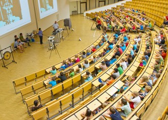 Audimax- KinderUni-Vorlesung